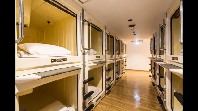 新宿区役所前カプセルホテル カプセル