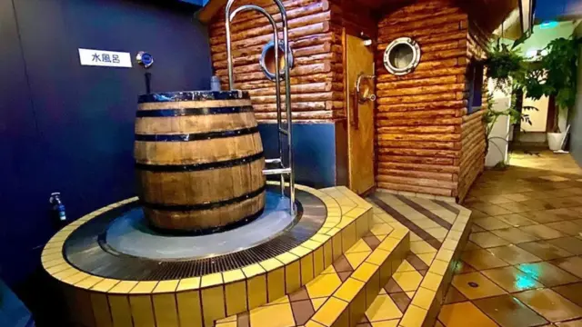 ニュージャパン 梅田 樽水風呂