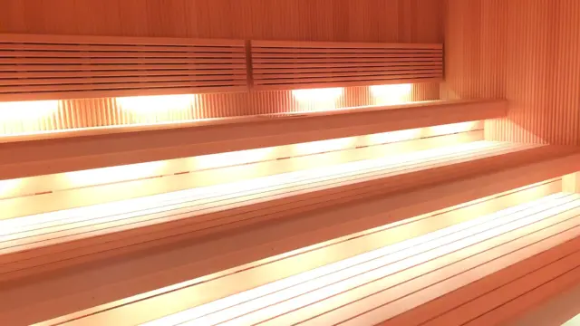 ニュージャパン 梅田 高温サウナ